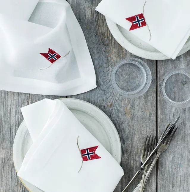 6 stk servietter med norske flagg