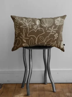 Botanic Leaves -Brodert putetrekk