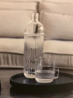 Brett i sortbeiset eik – Elevate