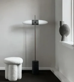 Bull Floor Lamp -Utstilling