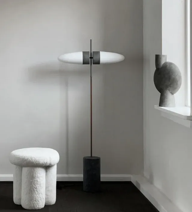 Bull Floor Lamp -Utstilling