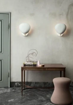 Cobra vegglampe – matt hvit – utstilling