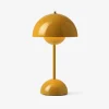 Flowerpot oppladbar bordlampe VP9, sennep