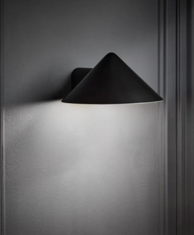 Grasp oppladbar vegglampe