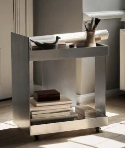 &laquo;Lager&raquo; -Trallebord