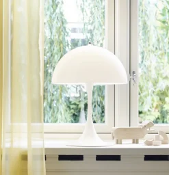 Panthella 320 Bordlampe opal