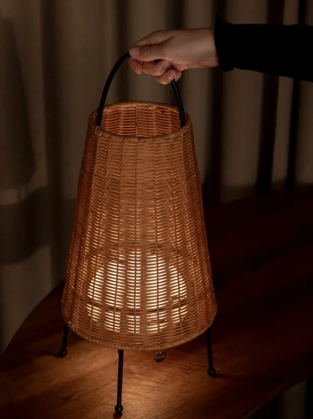 Porti – Oppladbar bordlampe