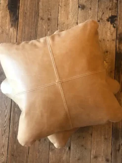 Pute i skinn – Vintage cognac