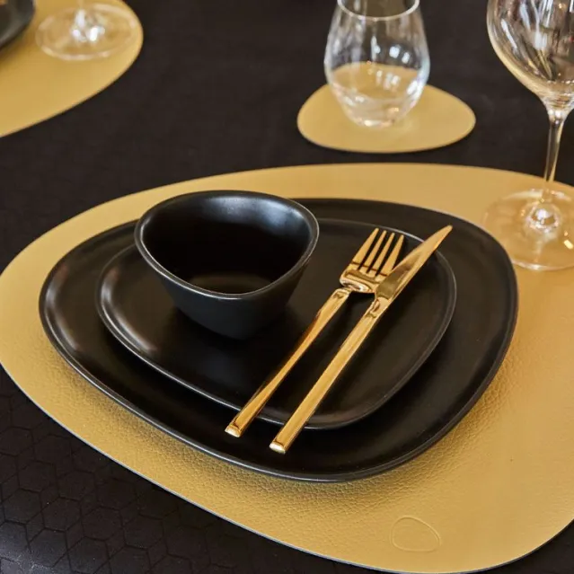 Table mat curve L Hippo Gold