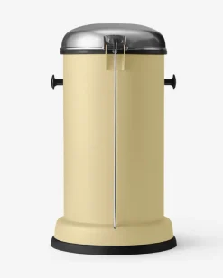 Vipp 15 -Marie’s Yellow